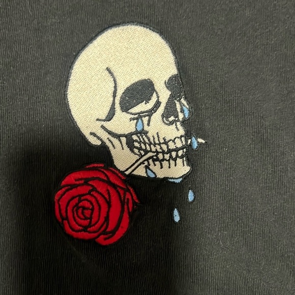 Brandy Melville Graphic Tee - Picture 2 of 4